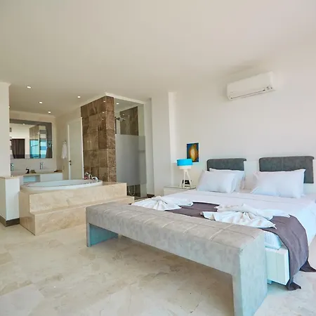 Villa Unlimited 5 Bedroom Luxury With Infinity Pool
