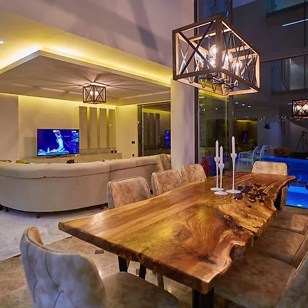Unlimited 5 Bedroom Luxury With Infinity Pool Villa Kalkan